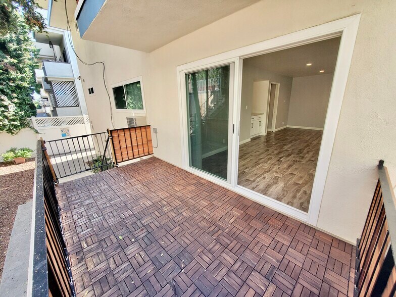 More Photos Of 1424 Greenfield Ave, Los Angeles Apartments For Sale