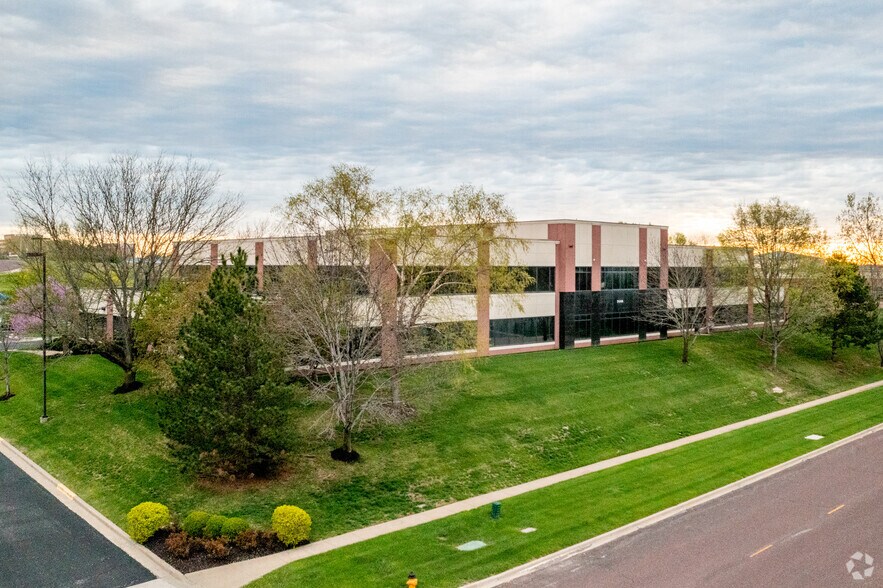 More Photos Of 7400 W 129th St, Overland Park Office For Sale