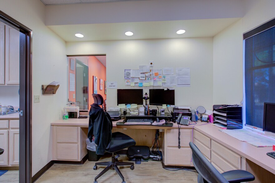 More Photos Of 2020 Colorado Ave, Turlock Office For Sale