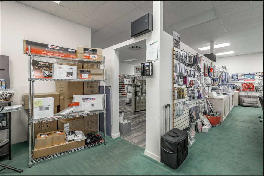 More Photos Of 2200A Hamilton Place Blvd, Chattanooga Storefront Retail Office For Lease