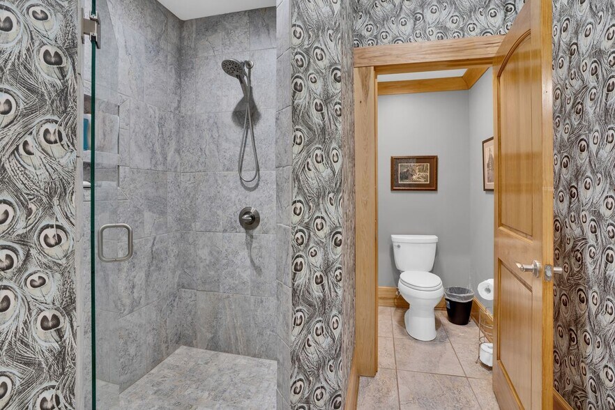 More Photos Of 1530 Buck Hill Rd, Ridgeway Industrial For Sale