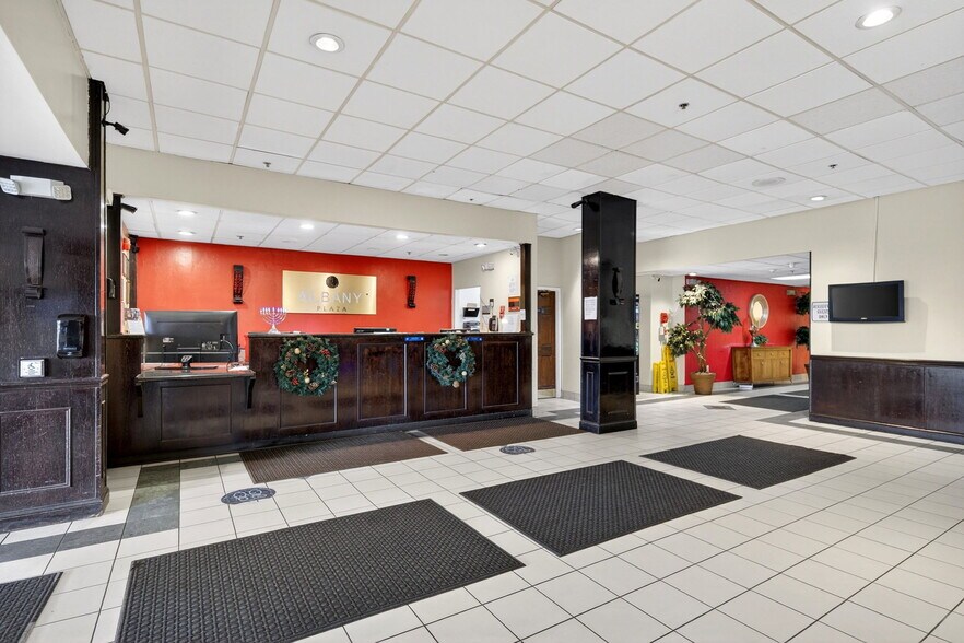 More Photos Of 3 Watervliet Avenue Ext, Albany Hotel For Sale