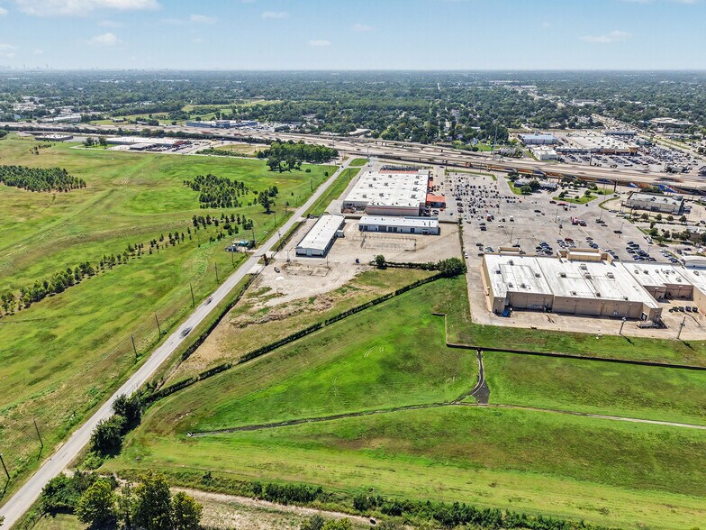 More Photos Of 4201 Langley Rd, Houston Warehouse For Lease