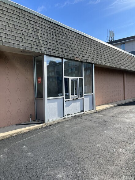 More Photos Of 1110-1122 Baltimore Pike, Glen Mills Freestanding For Lease