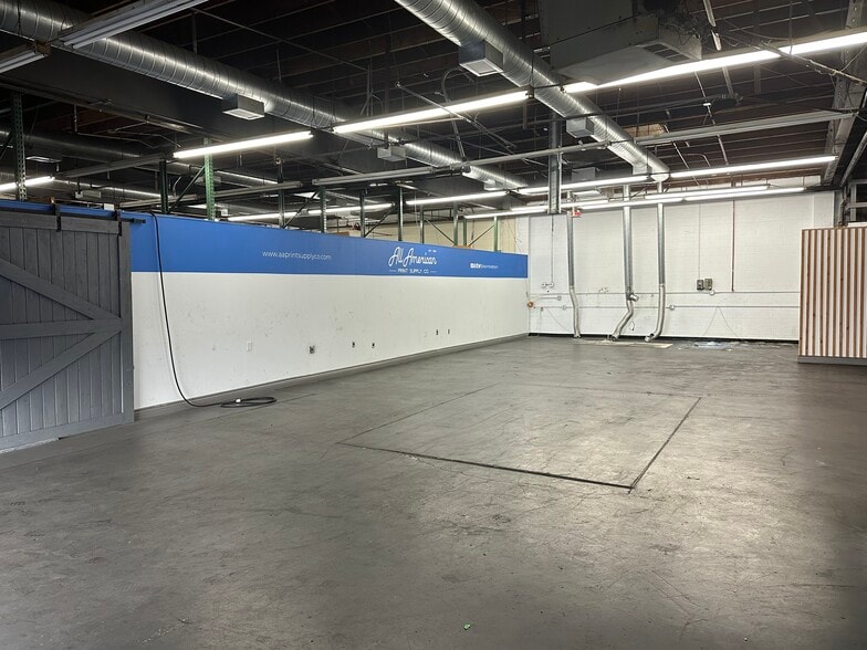 More Photos Of 6450 Roland St, Buena Park Warehouse For Sale