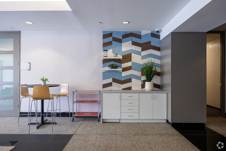 More Photos Of 4550 North Point Pky, Alpharetta Office For Sale