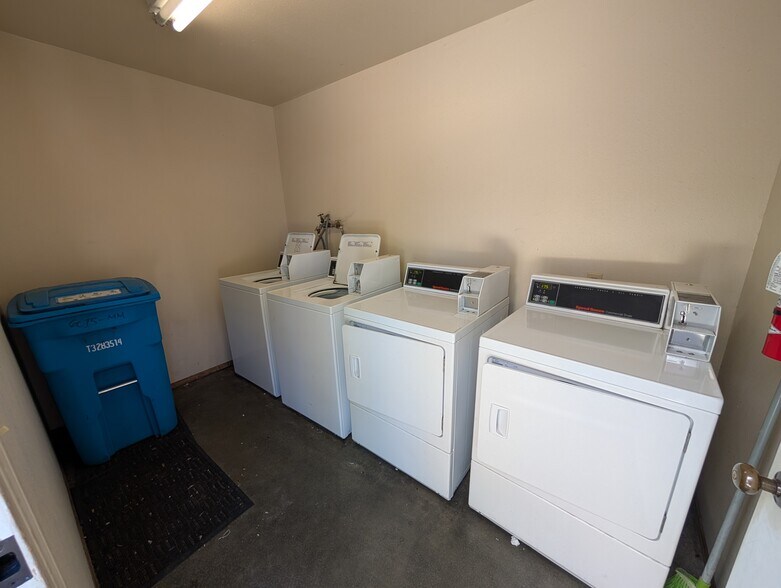 More Photos Of 6015 Montecito Blvd, Santa Rosa Apartments For Sale