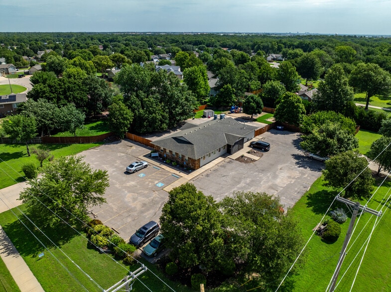 More Photos Of 2342 S Maize Rd, Wichita Restaurant For Sale