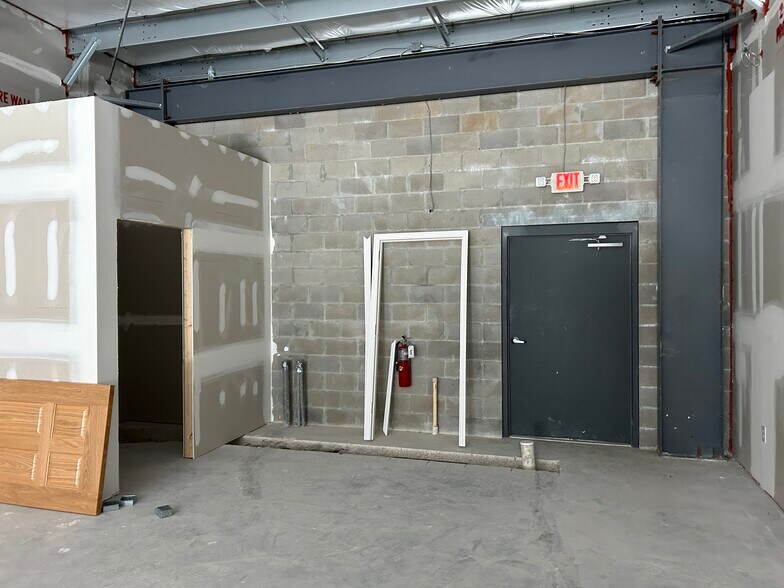 More Photos Of 9181 SW Highway 200, Ocala Unknown For Lease