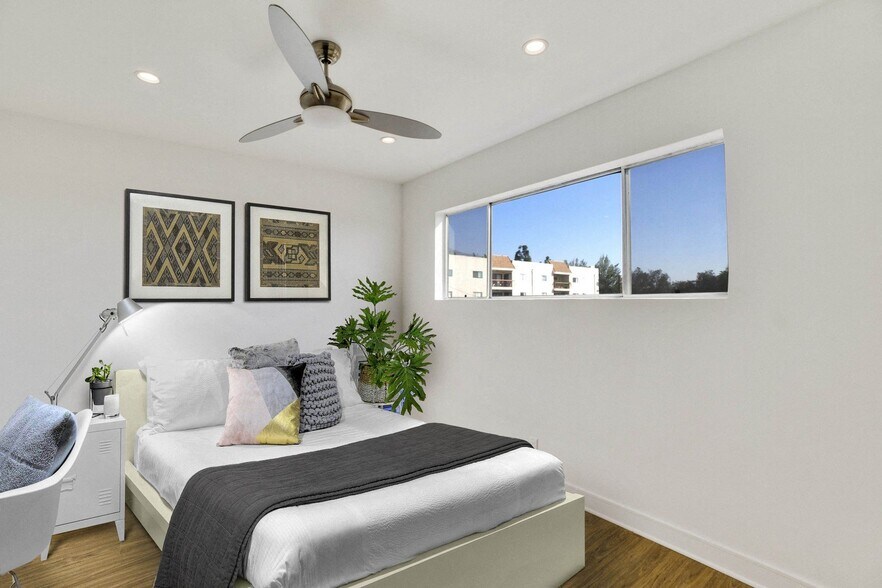 More Photos Of 700 S 6th St, Burbank Apartments For Sale