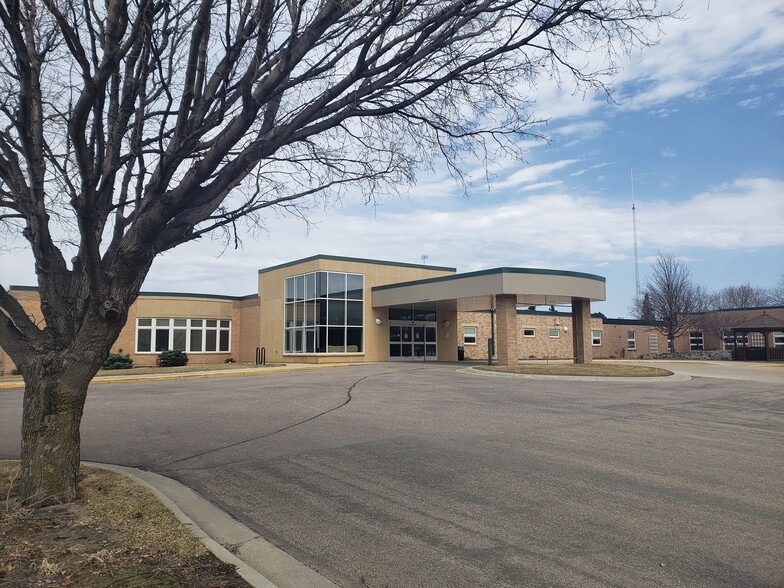 More Photos Of 625 N Jackson Ave, Springfield Assisted Living For Sale