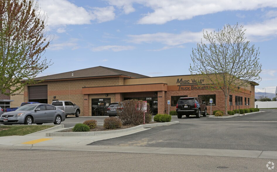 Primary Photo Of 2902-2906 S Featherly Way, Boise Warehouse For Lease