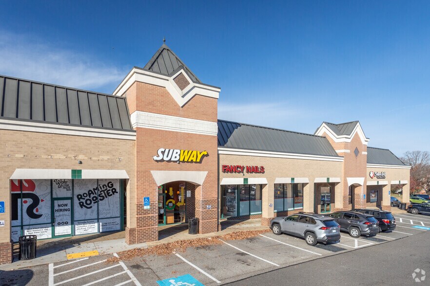 More Photos Of 9230 Old Keene Mill Rd, Burke Unknown For Lease