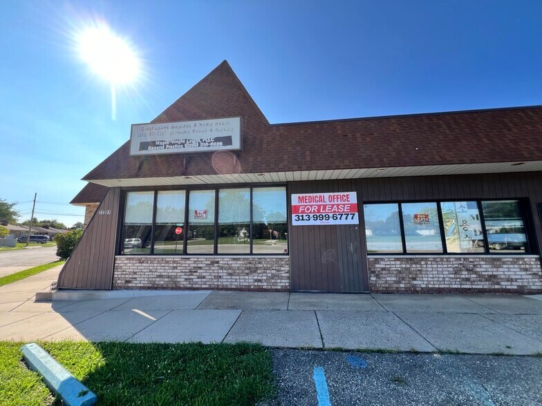 More Photos Of 22001-22027 Kelly Rd, Eastpointe Office For Lease