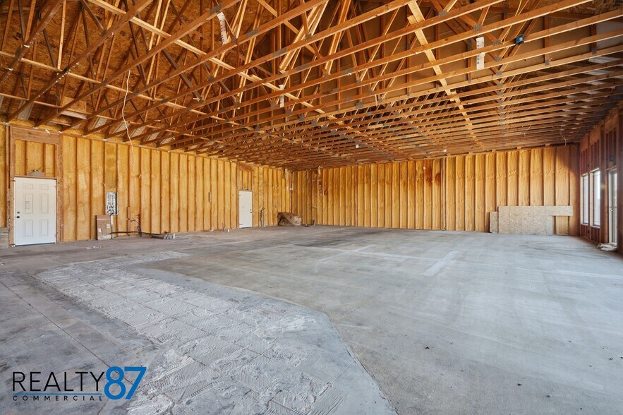 More Photos Of 4659 Highway 13, Central City Restaurant For Sale