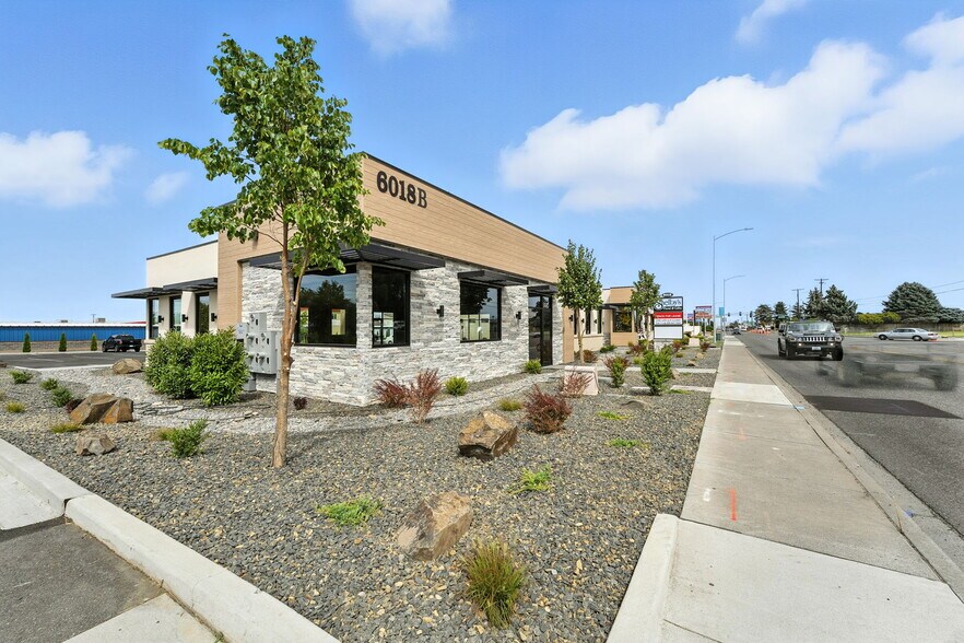 More Photos Of 6018 W Clearwater Ave, Kennewick General Retail For Lease
