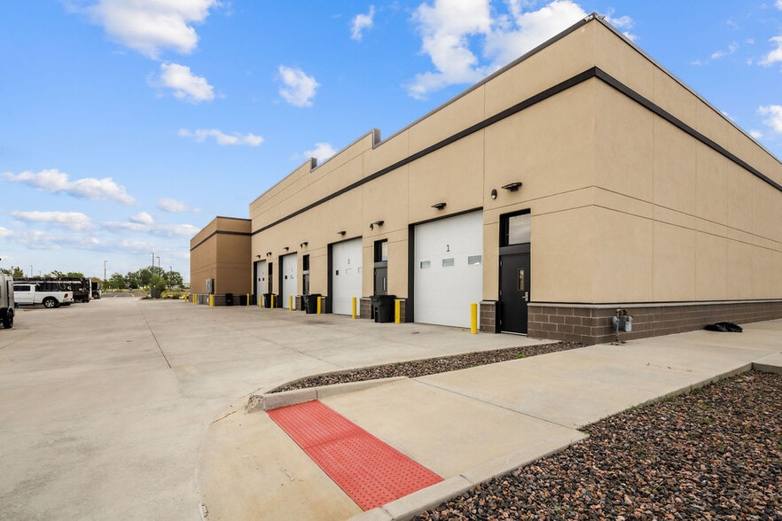 More Photos Of 806 Salida Way, Aurora Warehouse For Sale