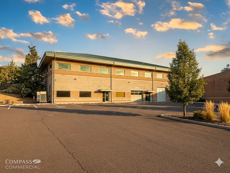 More Photos Of 20706 High Desert Ln, Bend Research And Development For Lease