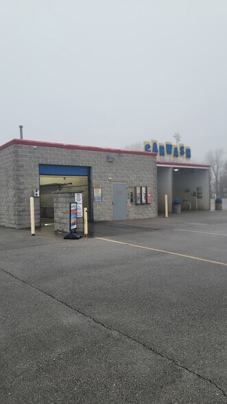 More Photos Of 2521 E Vienna St, Anna Carwash For Sale