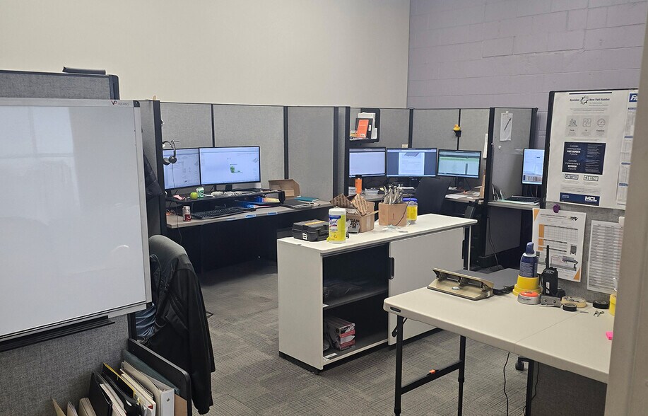 More Photos Of 1601 Church Ave, Winnipeg Warehouse For Lease