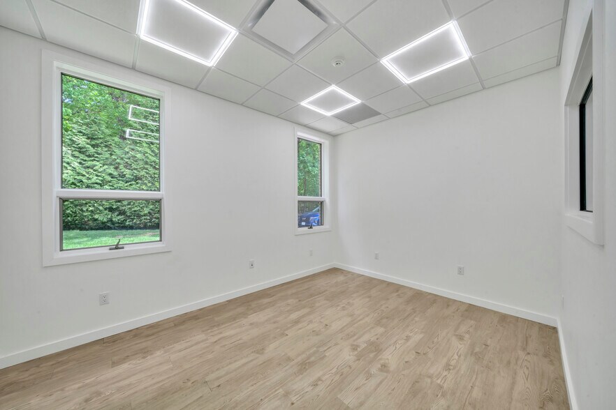 More Photos Of 72 Summit Ave, Montvale Office Residential For Lease