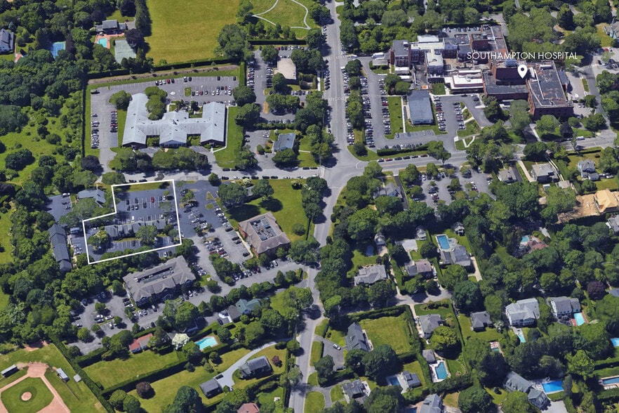 More Photos Of 335 Meeting House Ln, Southampton Healthcare For Sale