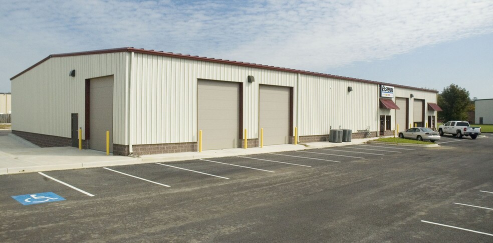 Primary Photo Of 151 Schooner Ln, Prince Frederick Warehouse For Lease