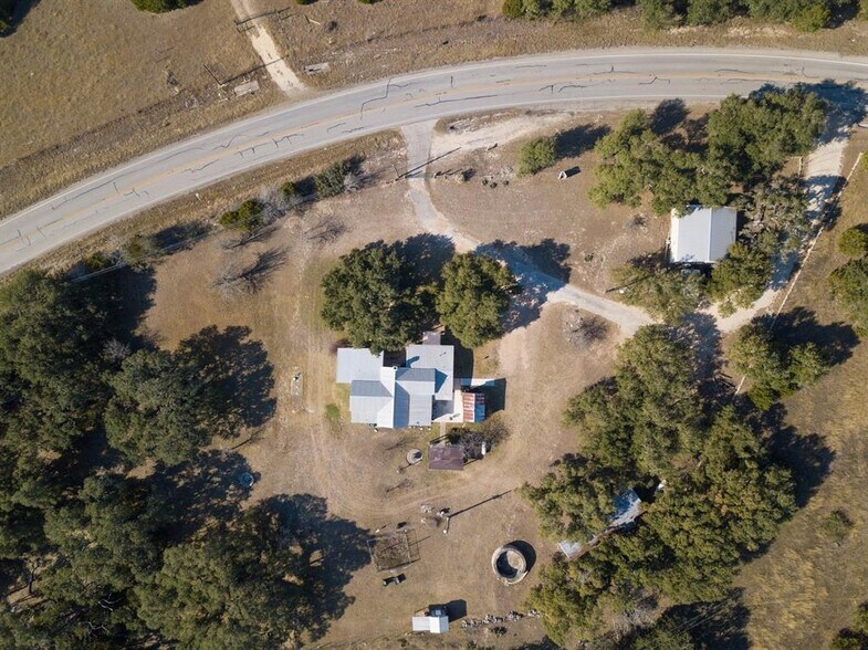 More Photos Of 22100 FM 150 W, Driftwood Office For Sale