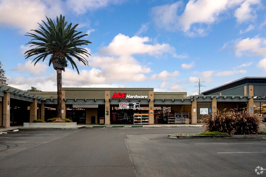 More Photos Of 2310 Homestead Rd, Los Altos Freestanding For Lease