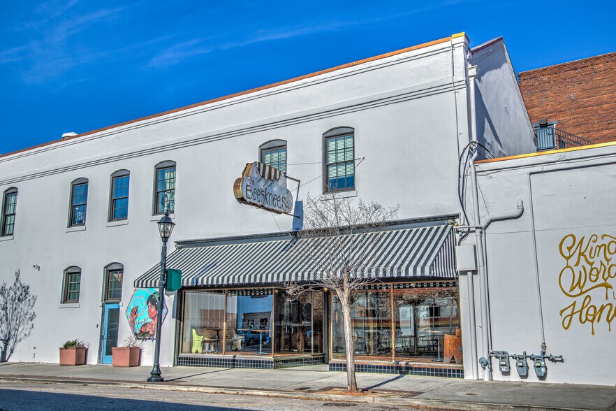 More Photos Of 215 10th St, Augusta Storefront Retail Residential For Sale