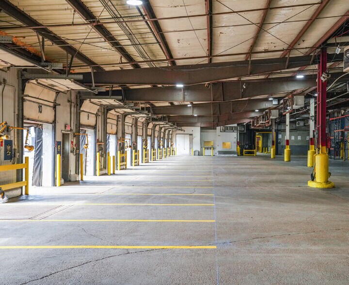 More Photos Of 191 Industrial Park Rd, Pearl Service For Lease