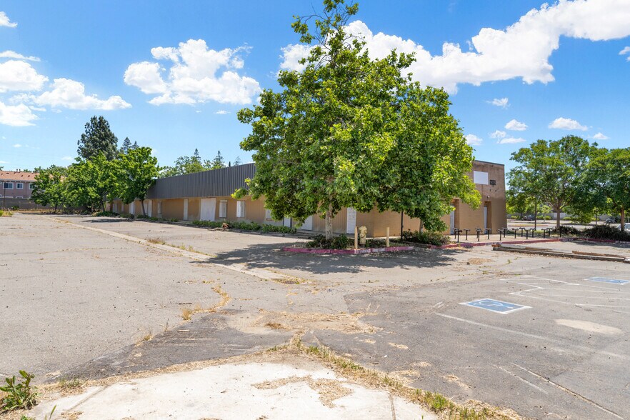 More Photos Of 1420 Howe Ave, Sacramento Land For Sale