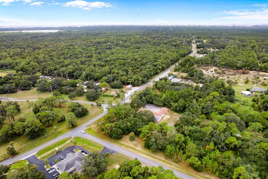 More Photos Of 377 Highway 40 W, Inglis Flex For Lease