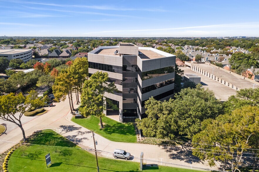 More Photos Of 18383 Preston Rd, Dallas Office For Lease