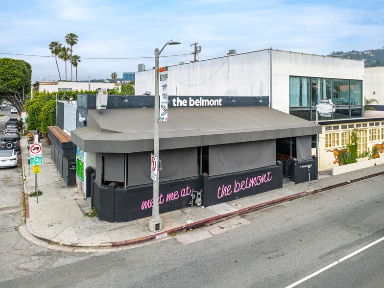 More Photos Of 747 N La Cienega Blvd, West Hollywood Restaurant For Lease