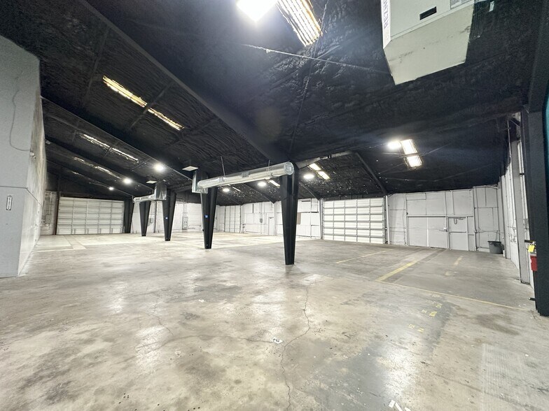 More Photos Of 1501 Magoffin Ave, El Paso Flex For Lease