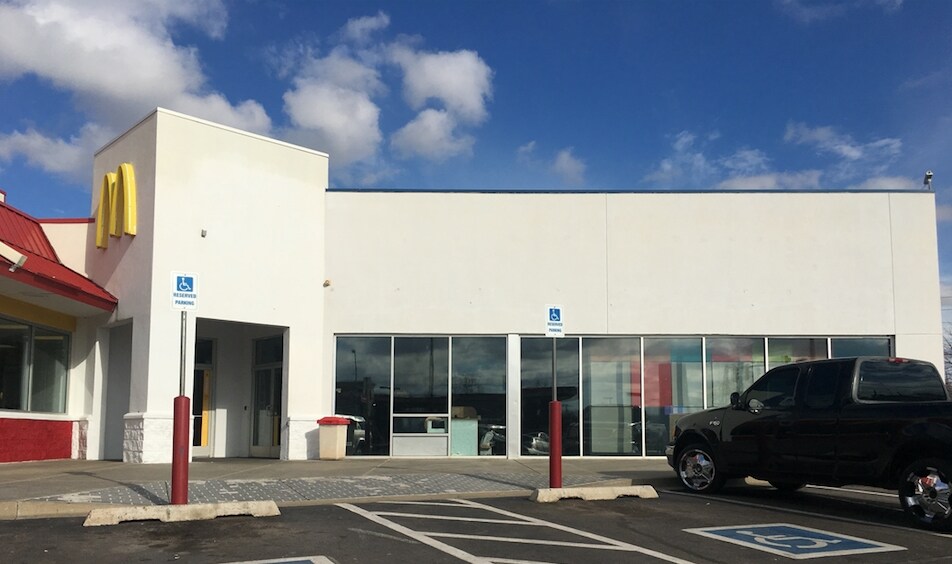 More Photos Of 4418 S Shields Blvd, Oklahoma City Freestanding For Lease
