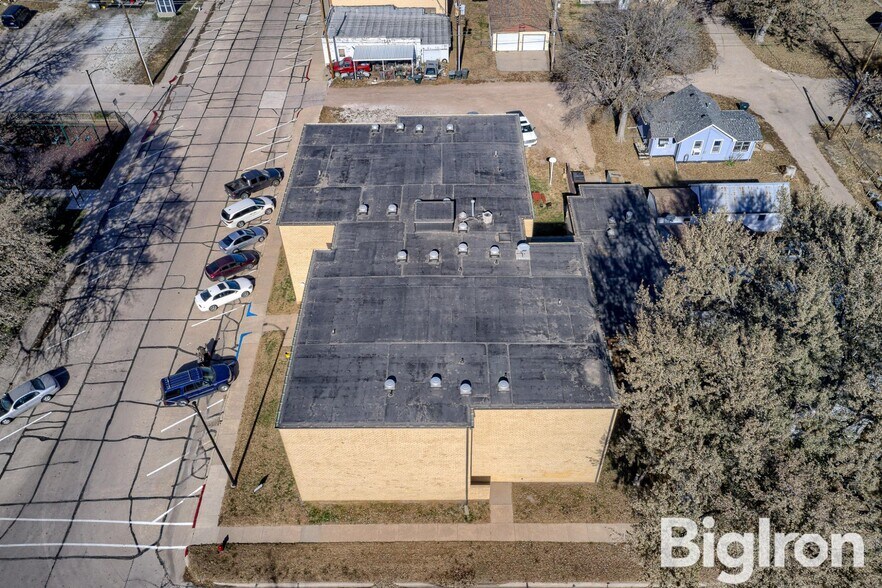 More Photos Of 130 S 5th St, Hebron Apartments For Sale