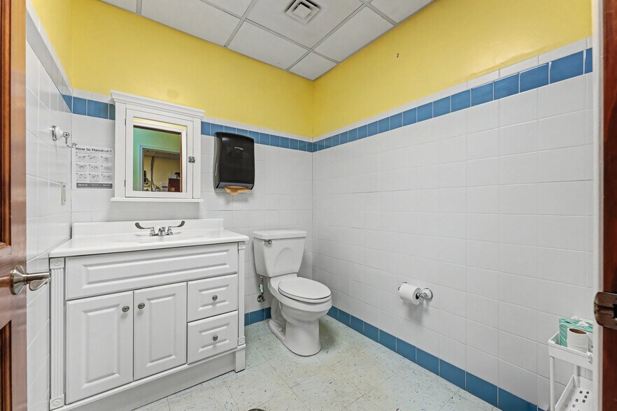 More Photos Of 2195 Cheat Rd, Morgantown Medical For Sale