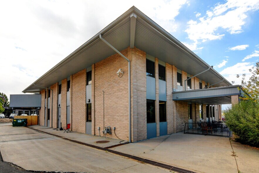 More Photos Of 19600 E Parker Square Dr, Parker Office For Lease