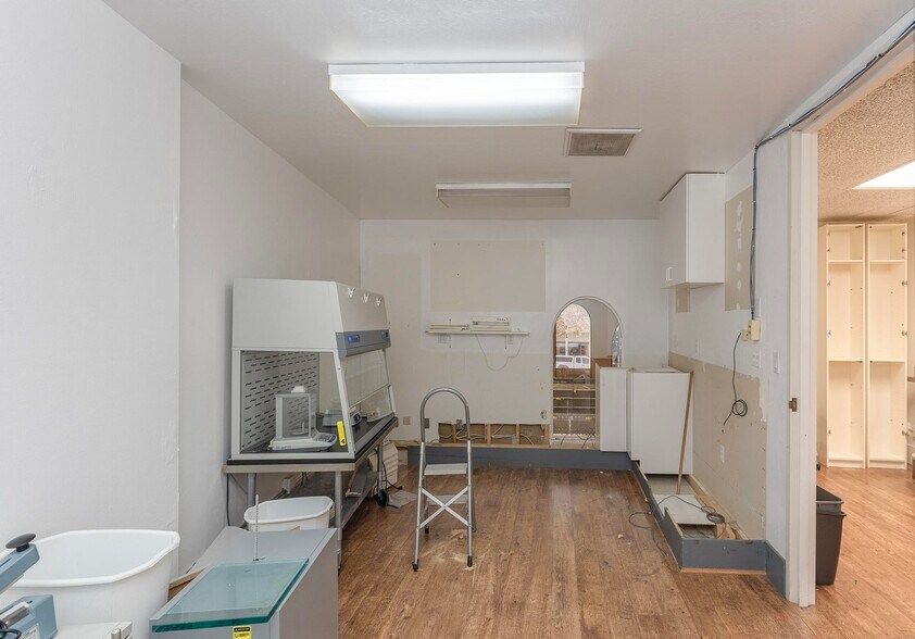 More Photos Of 499 Alvarado St, Monterey Freestanding For Sale