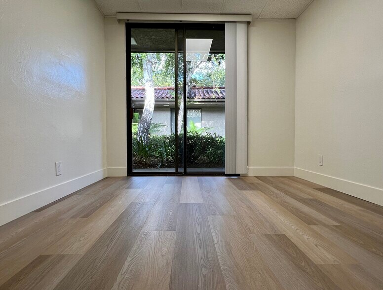 More Photos Of 5320 Carpinteria Ave, Carpinteria Office For Lease