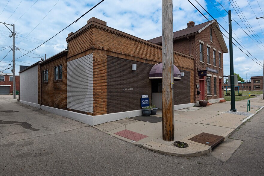 More Photos Of 1117 E 3rd St, Dayton Storefront Retail Office For Lease