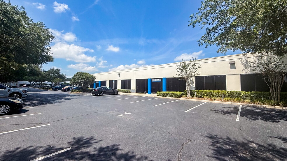 More Photos Of 5776 Hoffner Ave, Orlando Unknown For Lease