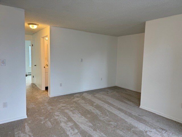 More Photos Of 8856 SE Jannsen Rd, Clackamas Apartments For Sale