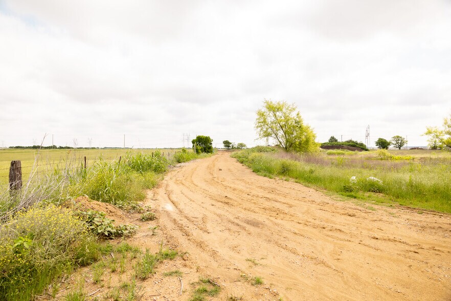 More Photos Of 2661 V V Jones Rd, Midlothian Land For Sale