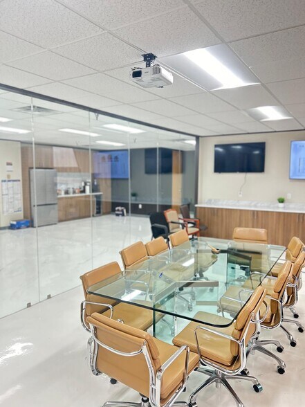 More Photos Of 8200 Wednesbury Ln, Houston Medical For Lease