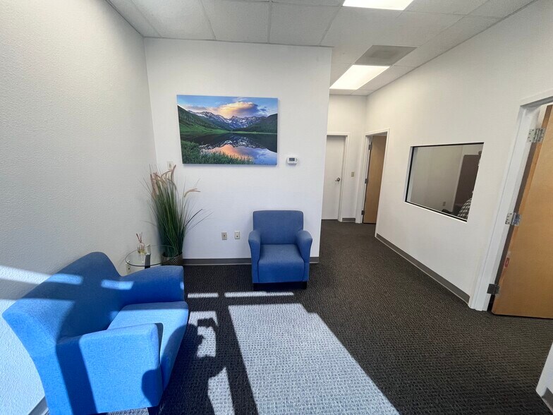 More Photos Of 730-742 Synthes Ave, Monument Manufacturing For Lease