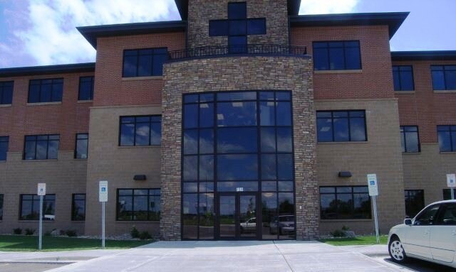 More Photos Of 1601 E 69th St, Sioux Falls Office For Lease