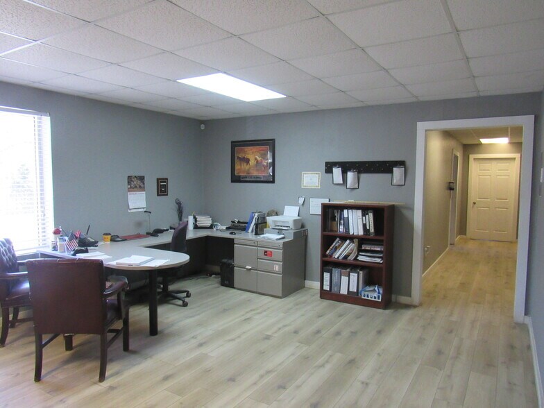 More Photos Of 659 Martin Duke Rd, Van Alstyne Warehouse For Lease